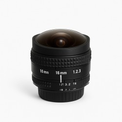 Nikon 16mm 1:2.8 AF D Fisheye NIKKOR
