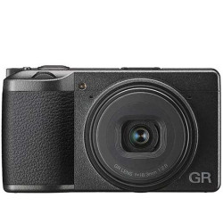 RICOH GR III