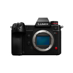 Panasonic Lumix DC-G110