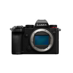 Panasonic Lumix DC-S5